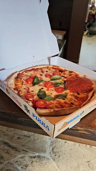 L'Aurora - Italian Near Me - Frankfurt, HE
