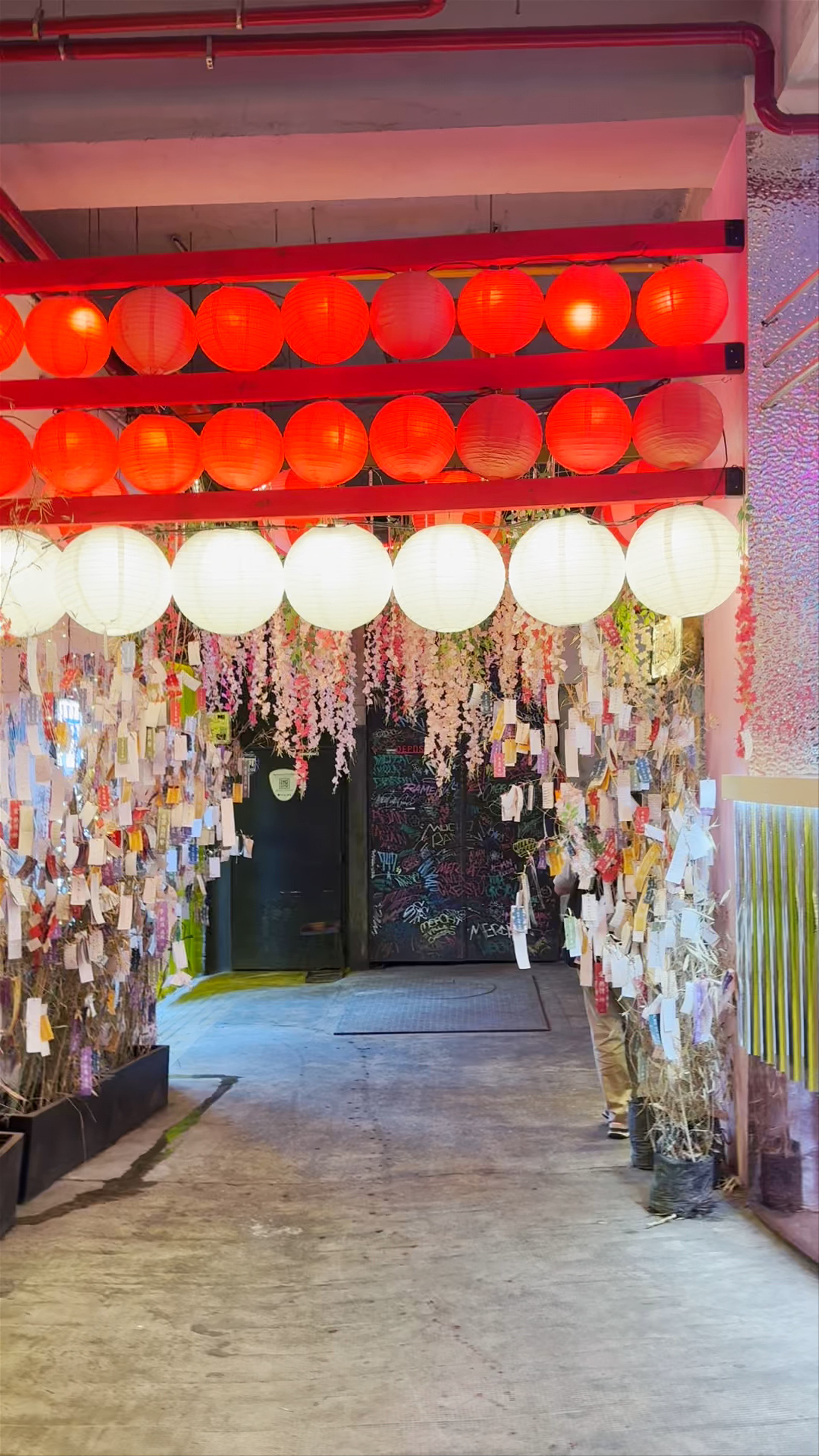 Mercat Villa Crespo: A Magical Evening Walk Through Buenos Aires’ Hidden Market