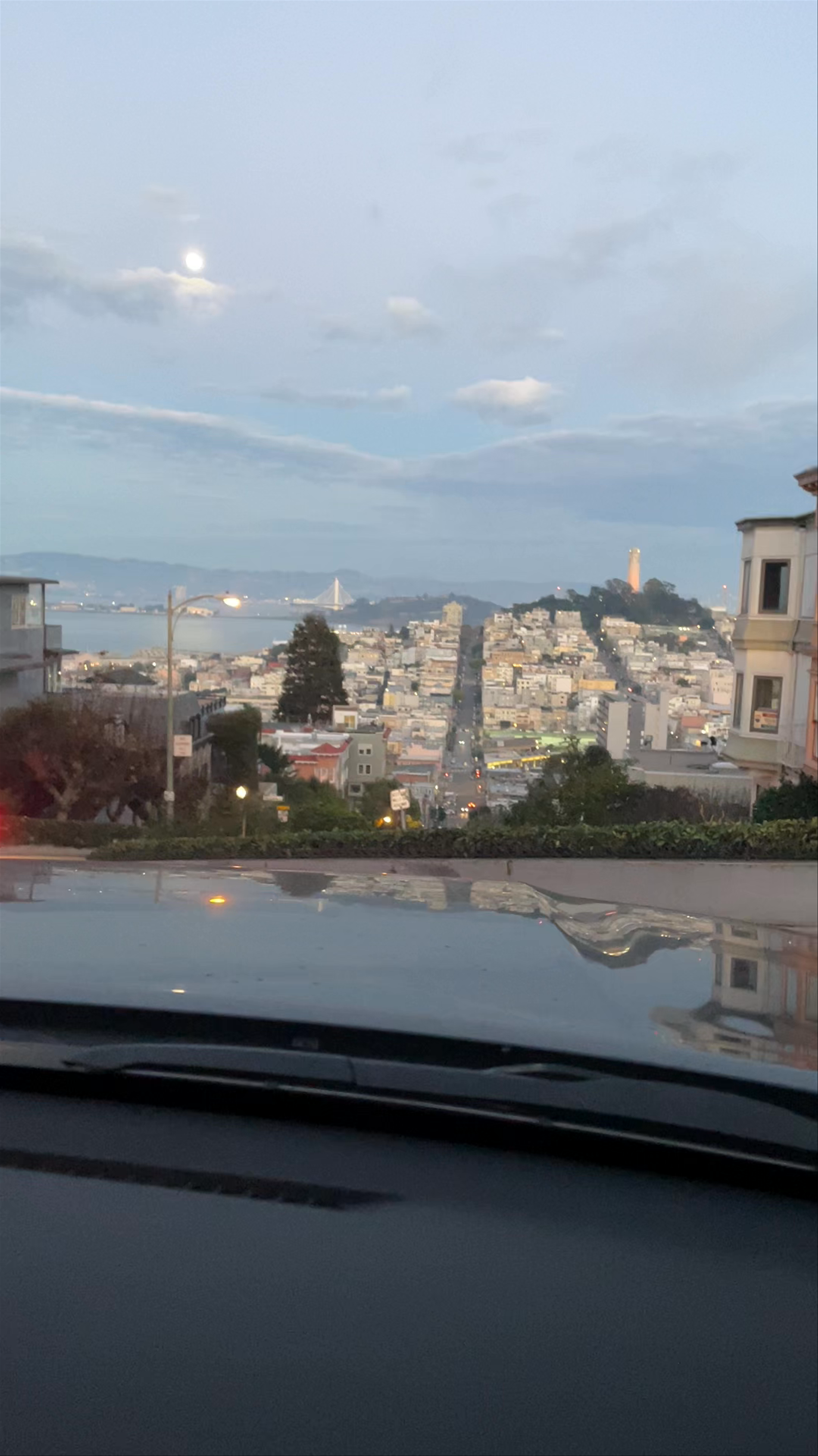 Lombard Street Reservoir: Iconic San Francisco Hill Drive