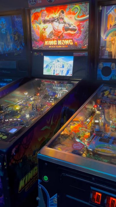 Mission Bar - Super cool place to hang out and forget about the world's problems. - Pool Halls Near Me - Santa Ana, California