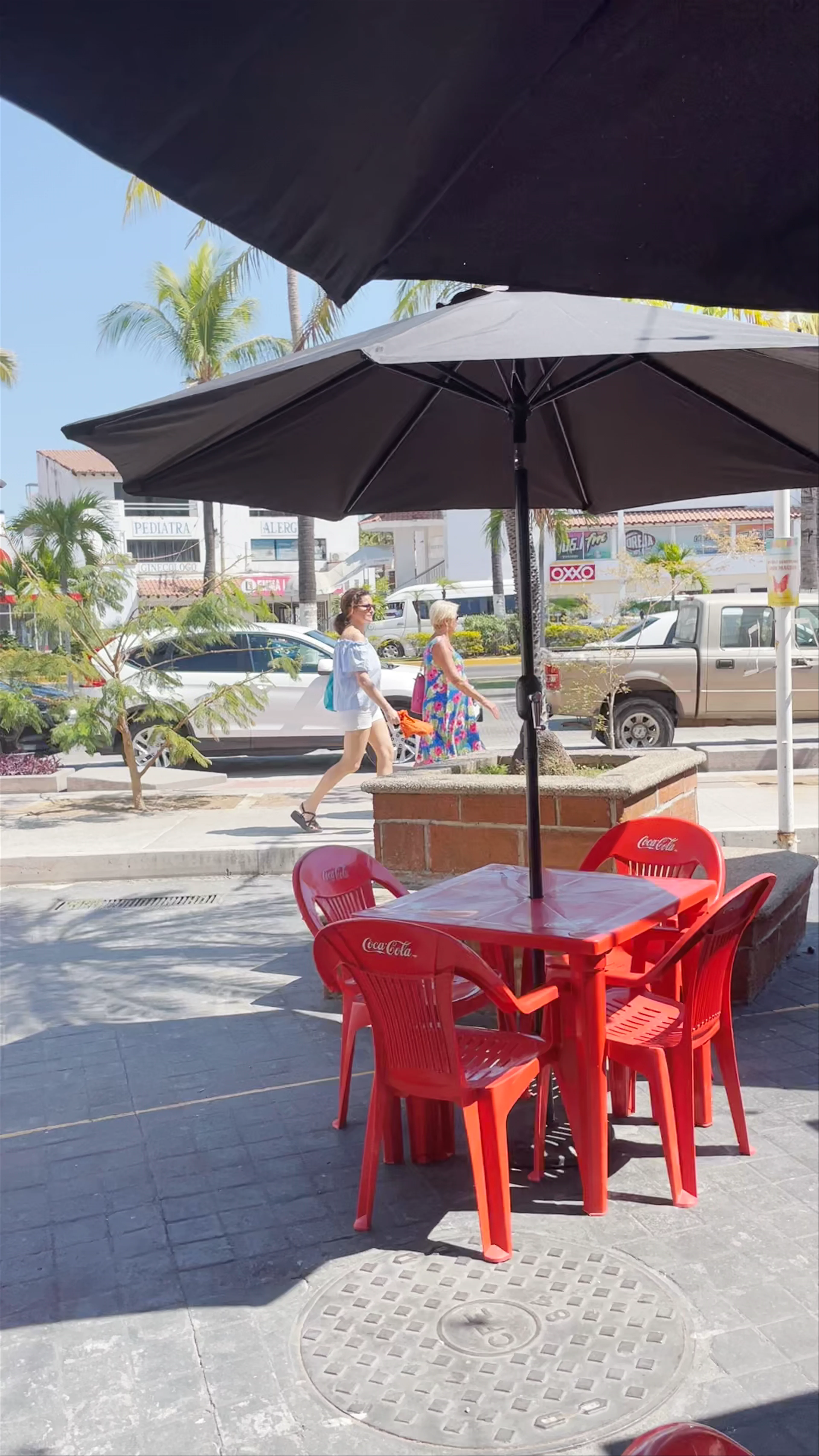 Burrico Loco, Avenida Francisco Medina Ascencio, Zona Hotelera, Plaza Villas, Puerto Vallarta, Jalisco, Mexico