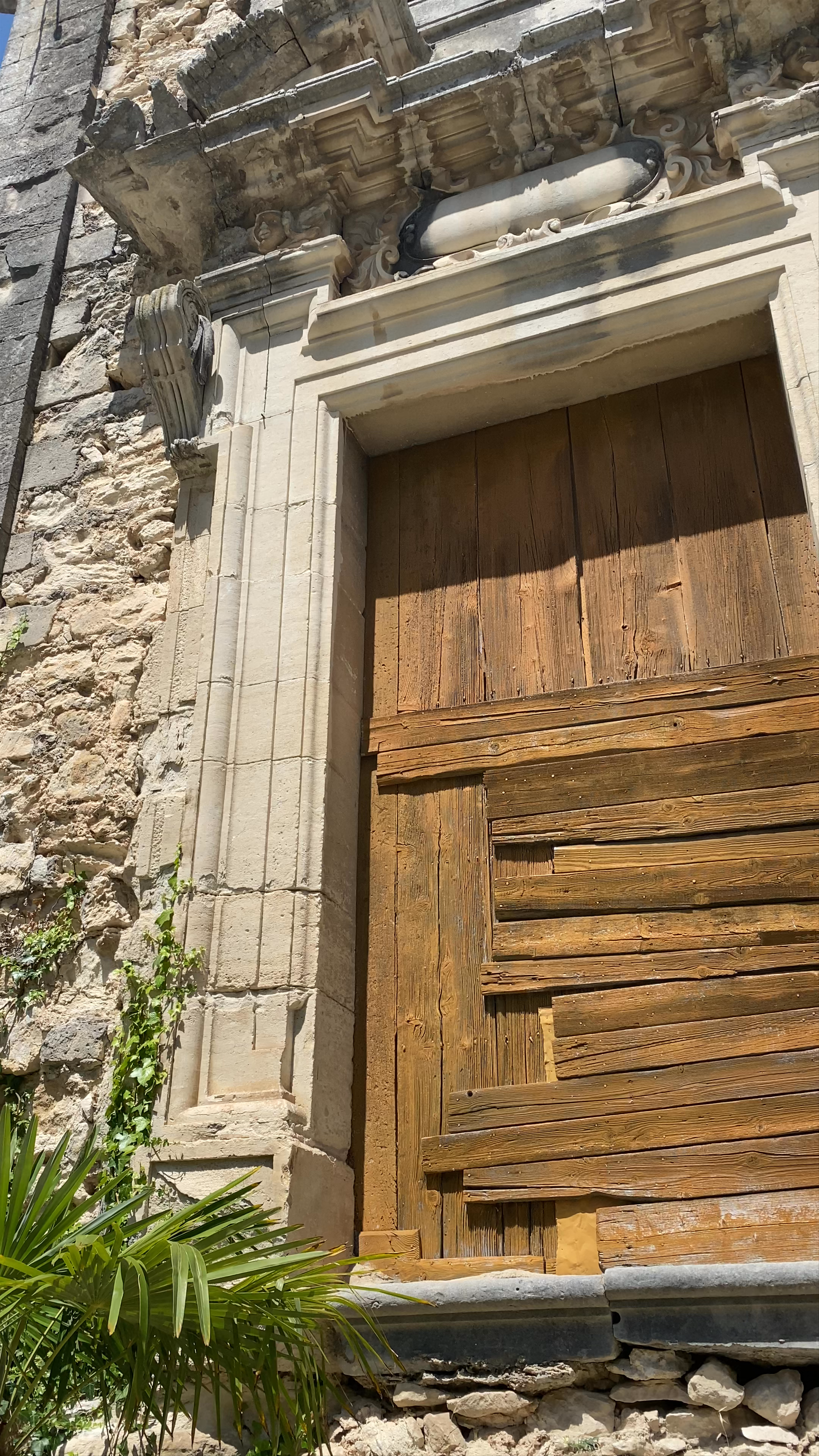 Ristorante Locanda Don Serafino: Michelin-Starred Culinary Heritage in Ragusa