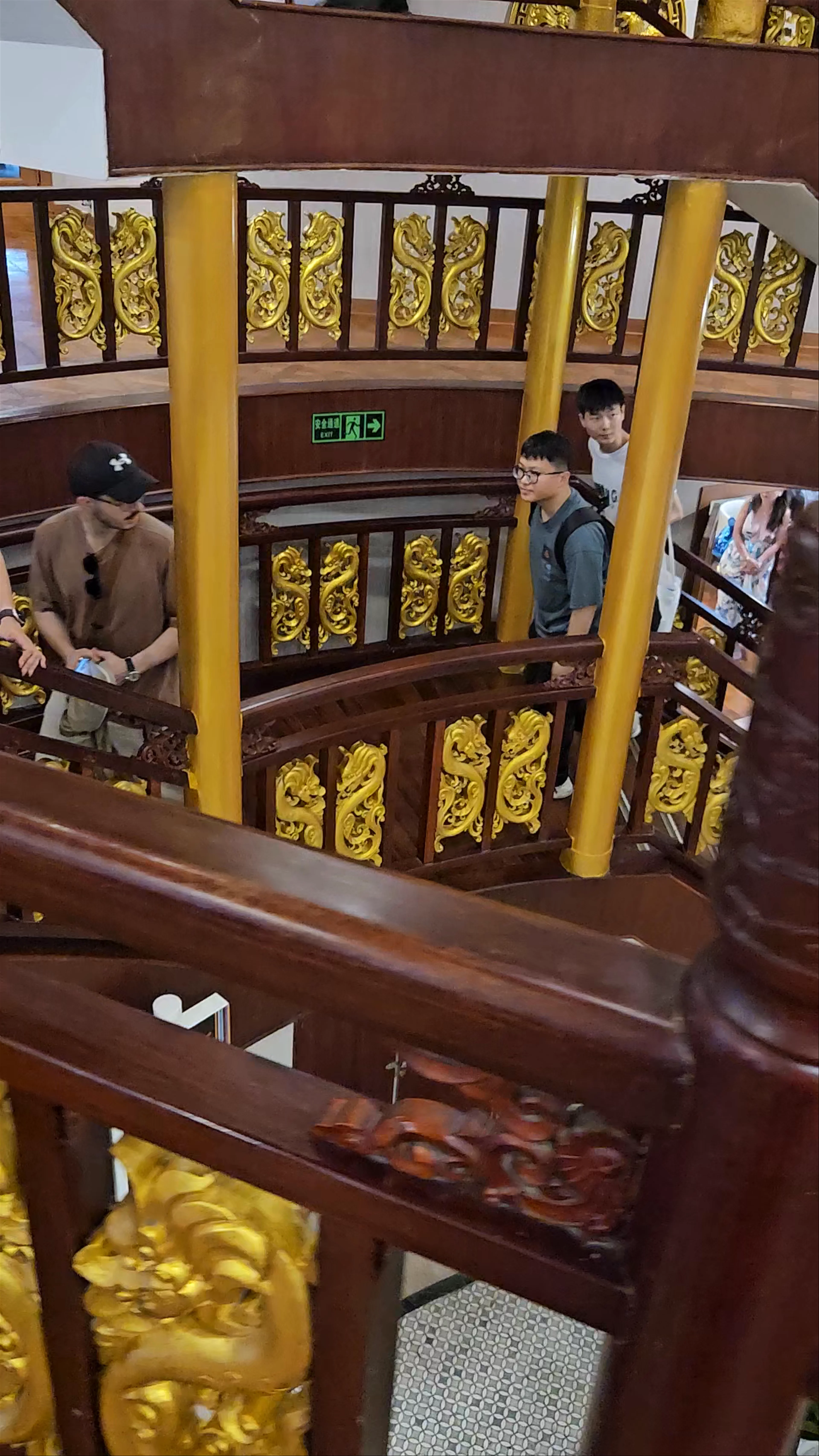 Huangpu River Cruise, Waitan
