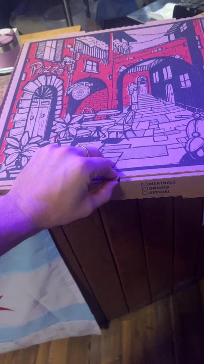 Da Sauce - Absolute beauty of a Large Cheese Pizza - Pizza Near Me - Denver, Colorado