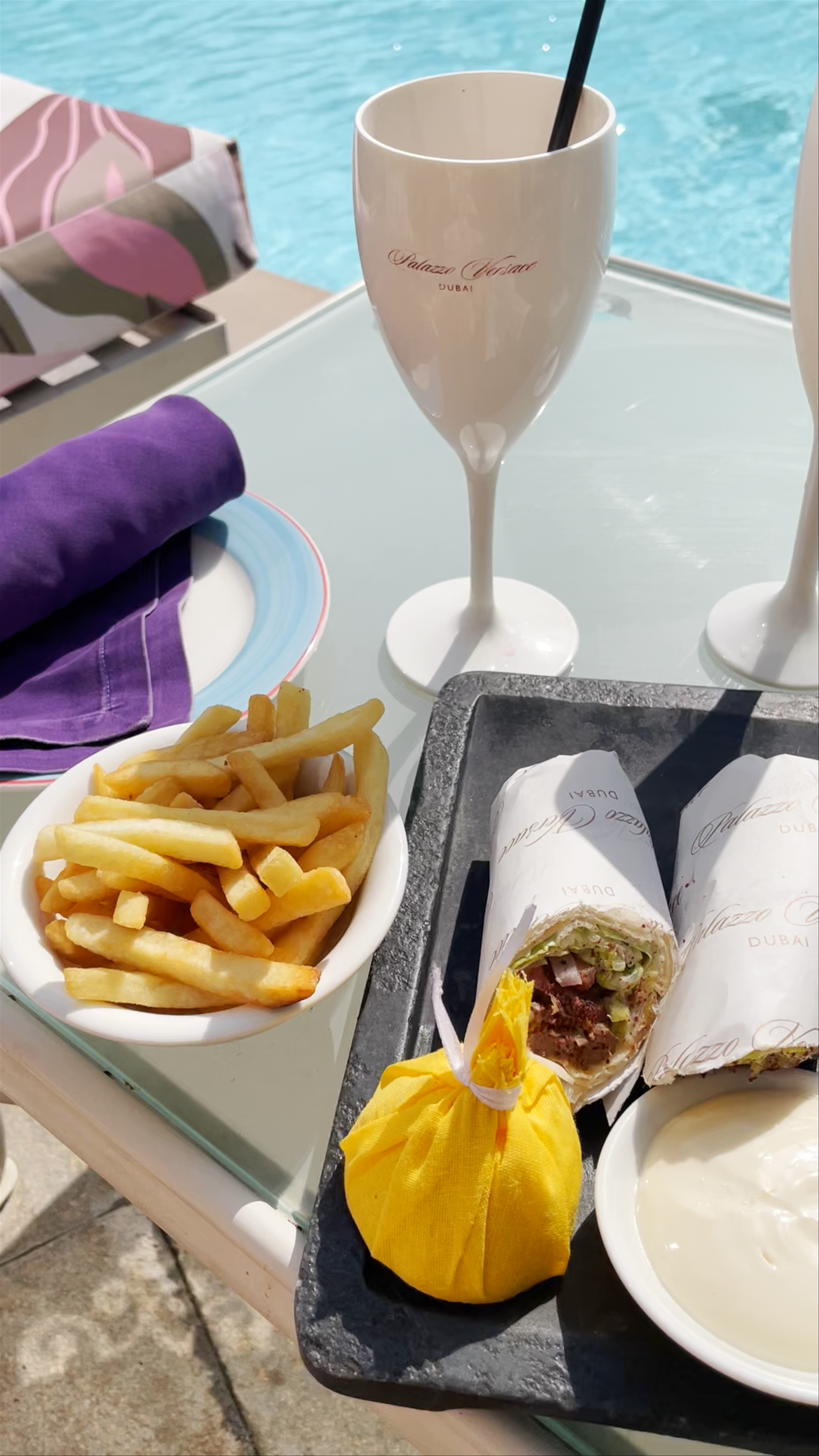 La Piscina by Palazzo Versace: Luxurious Poolside Dining in Dubai