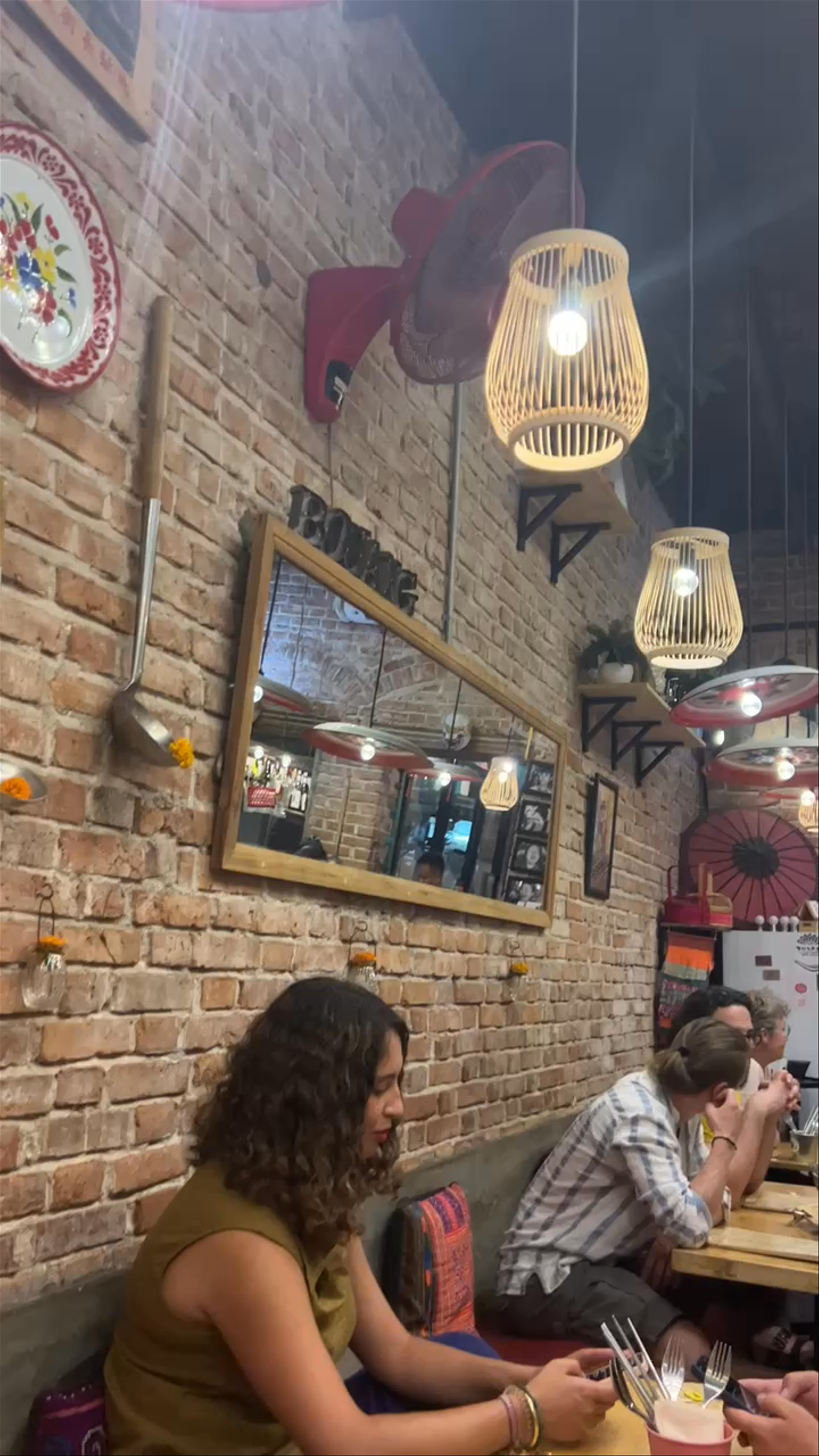 BOUANG Asian Eatery
