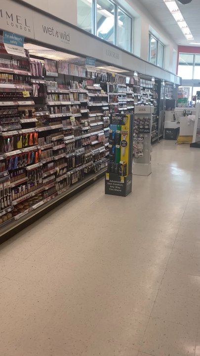 Walgreens - Outside of the store is very clean. The inside is very clean and very well organized and stocked - Cosmetics & Beauty Supply Near Me - Jesup, Georgia