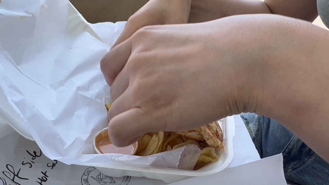 Put Some Meat On Your Bones - Cheese Pull - Food Trucks Near Me - Jefferson Valley, New York