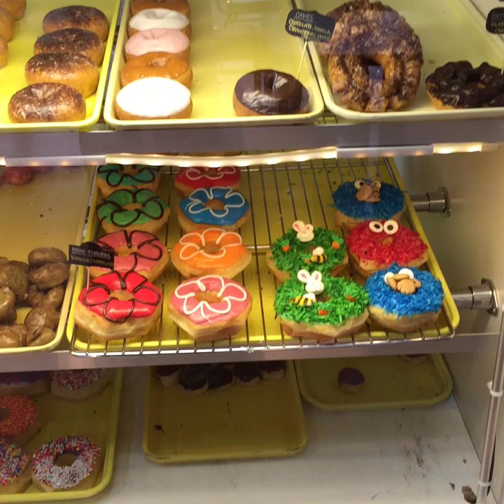 Papa Yun's Donuts - Last day of the week for special donuts y'all! REMEMBER: Annie's specials are only available Saturdays & Sundays! - Donuts Near Me - Fort Worth, Texas