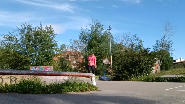 riu submission: Foot plant over something