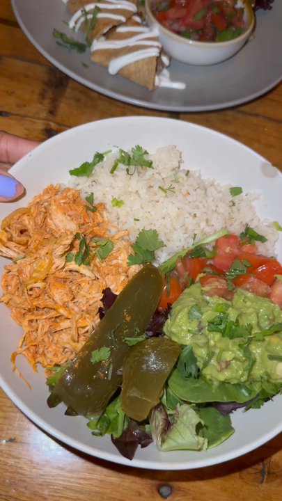 Cena Brooklyn - Chicken Burrito Bowl - Mexican Near Me - Brooklyn, New York