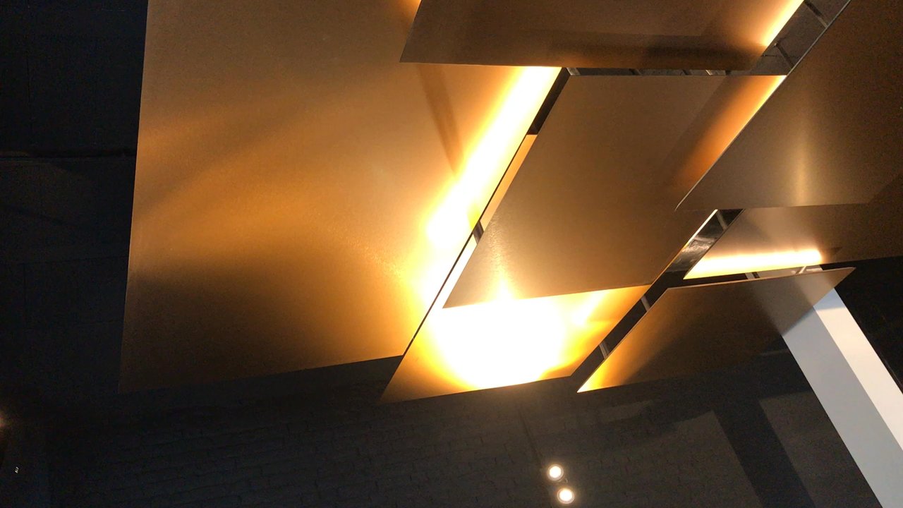 KaffaBar - Original Gold ceiling - Coffee & Tea Near Me - Brussels, BRU
