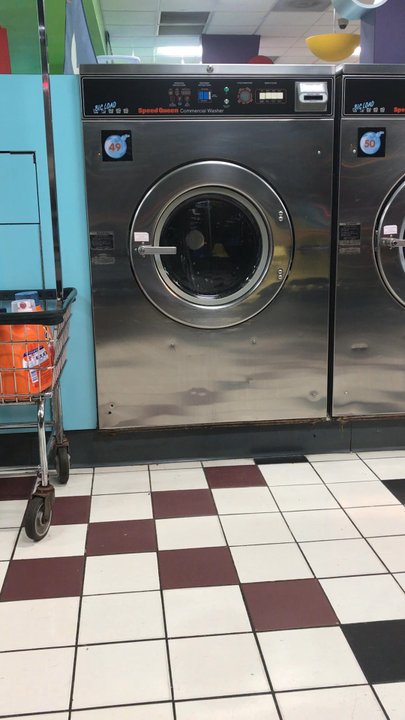 WashTime - I love the spin cycle! - Laundromat Near Me - Chicago, Illinois