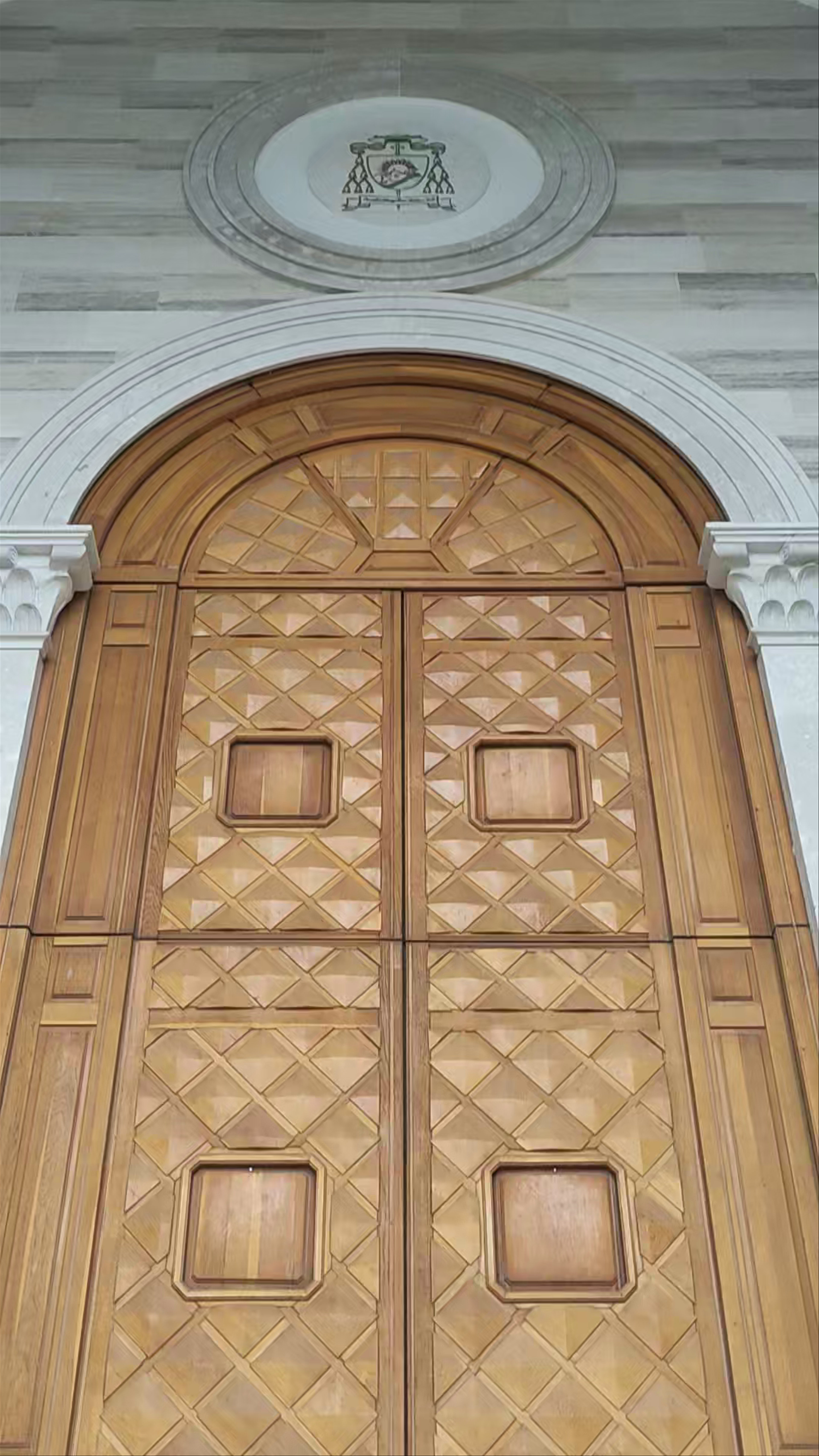 Catedral Madre Teresa: A Spiritual and Architectural Gem in Pristina