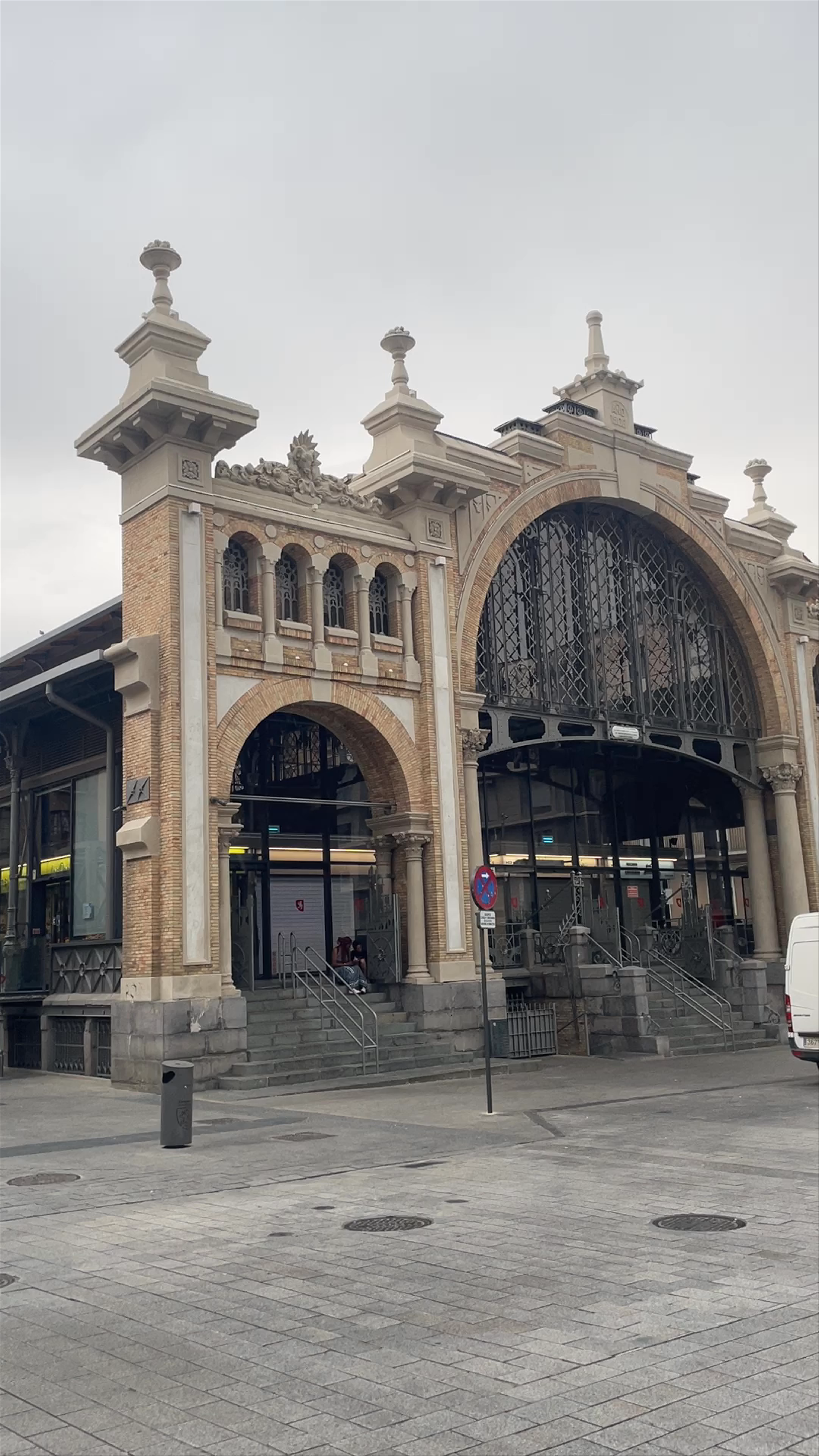 Monumento a César Augusto: Discover the Ancient Soul of Zaragoza