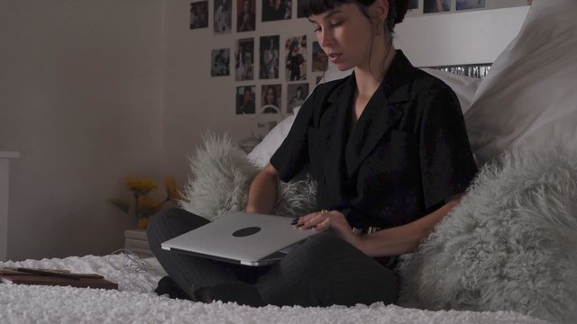 Using laptop in bed