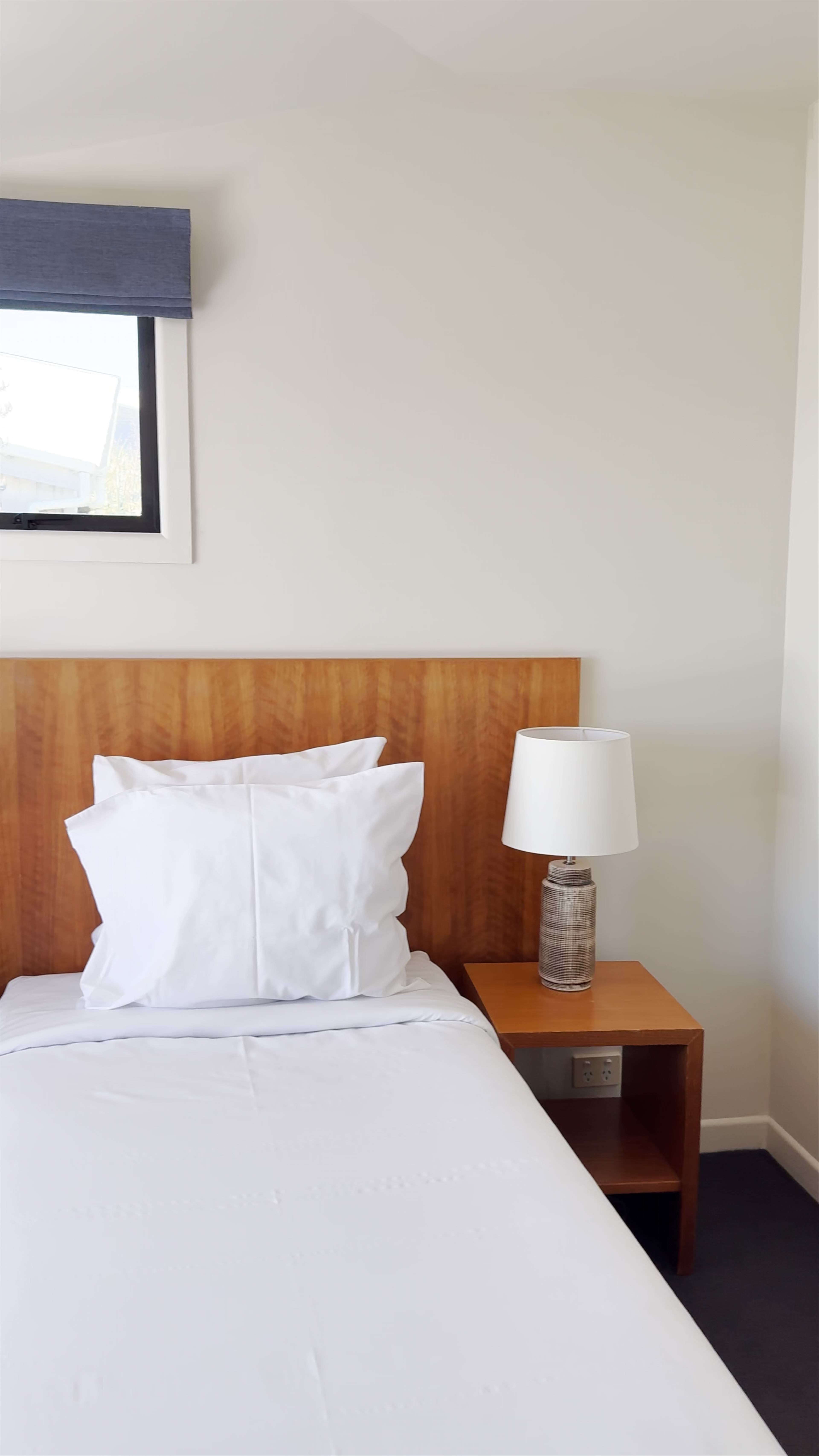 Castaways Resort Karioitahi Road