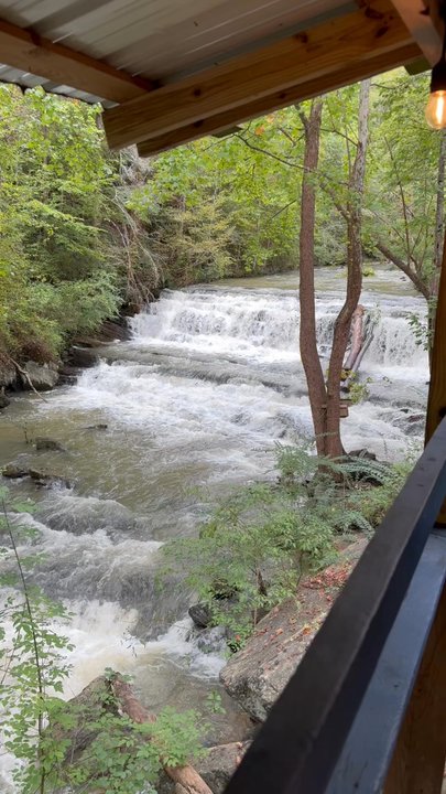 Friendly Falls - Venues & Event Spaces Near Me - Sevierville, Tennessee