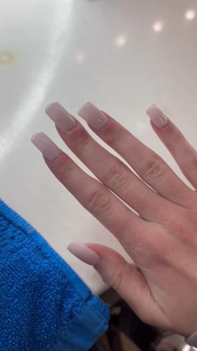 Coco Nails Spa - Nail Salons Near Me - Maplewood, Missouri