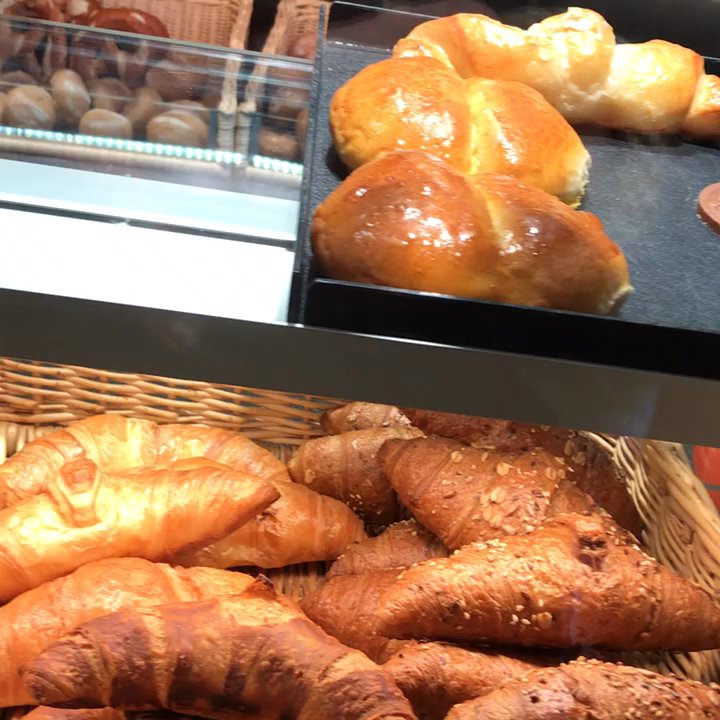 F. Hanselmann s Erben  - Valentines Day - Bakeries Near Me - St. Moritz, GR