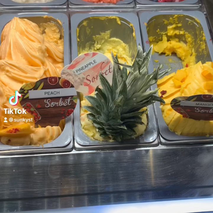 Rao's Bakery - They have it all from gelato, to pies, cakes, cookies, turnovers, it's all here - Bakeries Near Me - Spring, Texas
