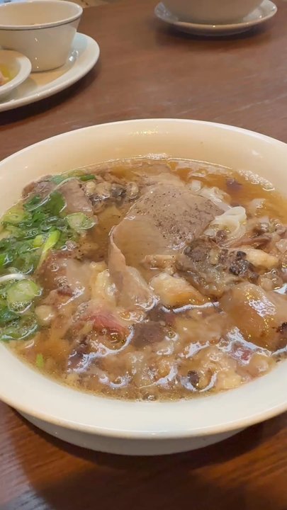 Linh Cafe - Small beef pho - Vietnamese Near Me - Vancouver, British Columbia