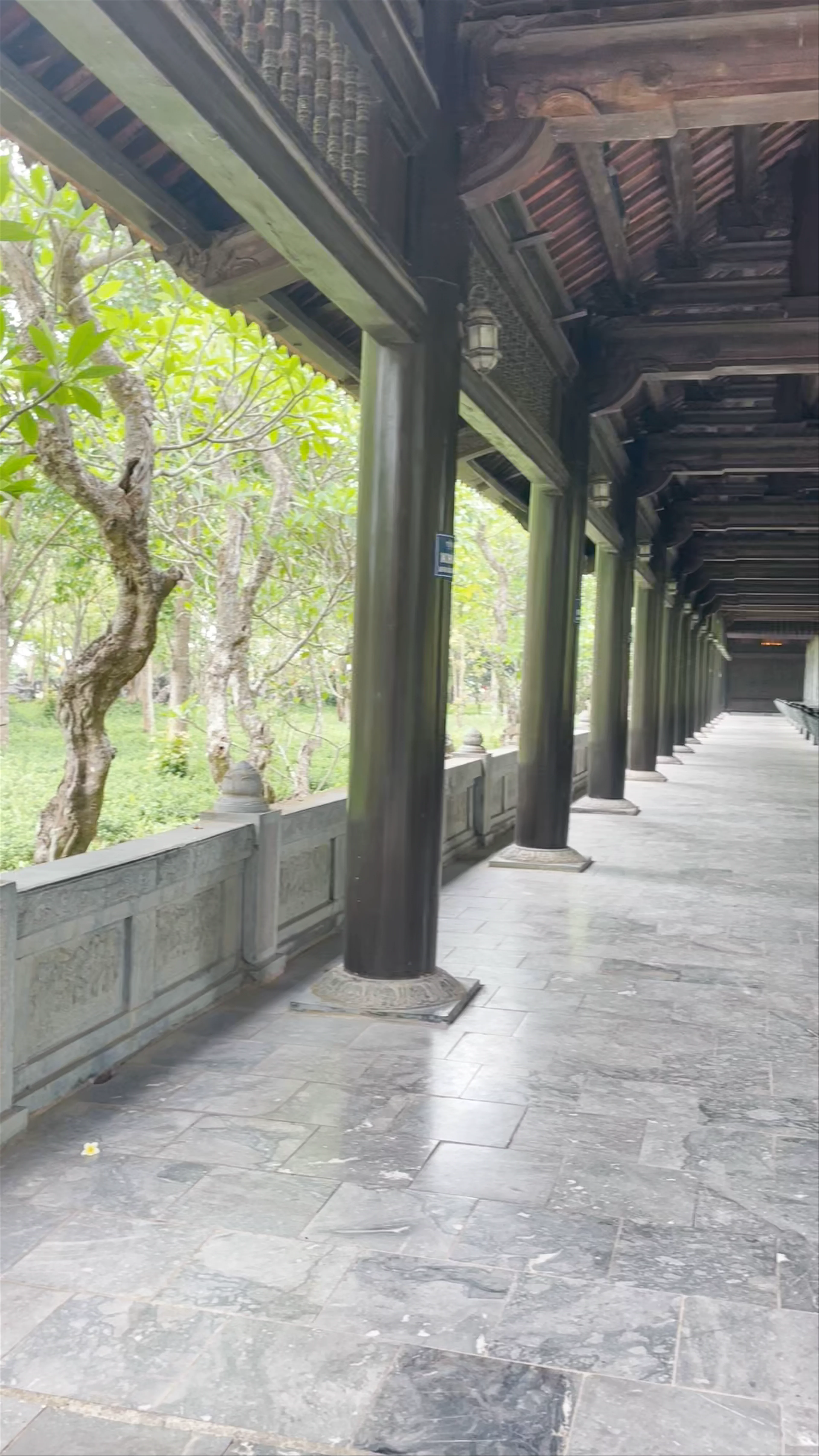 Bái Đính Pagoda