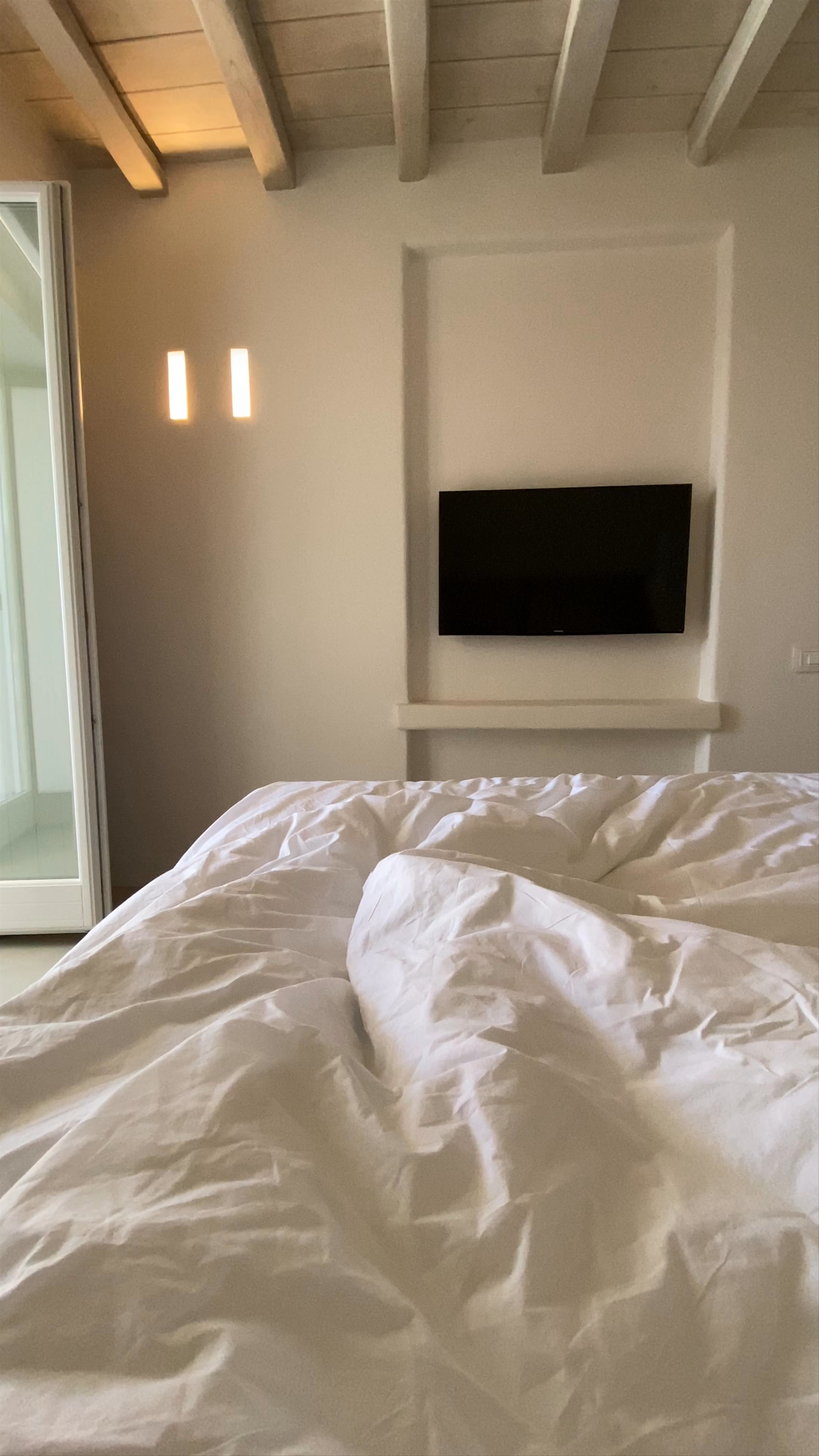 Bill & Coo Coast Suites