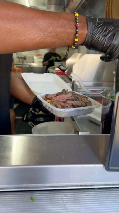 The Colonial Grill - Steak and fries - Food Trucks Near Me - Morristown, New Jersey