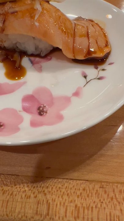 Kinchan Sushi - Sushi Bars Near Me - Honolulu, Hawaii