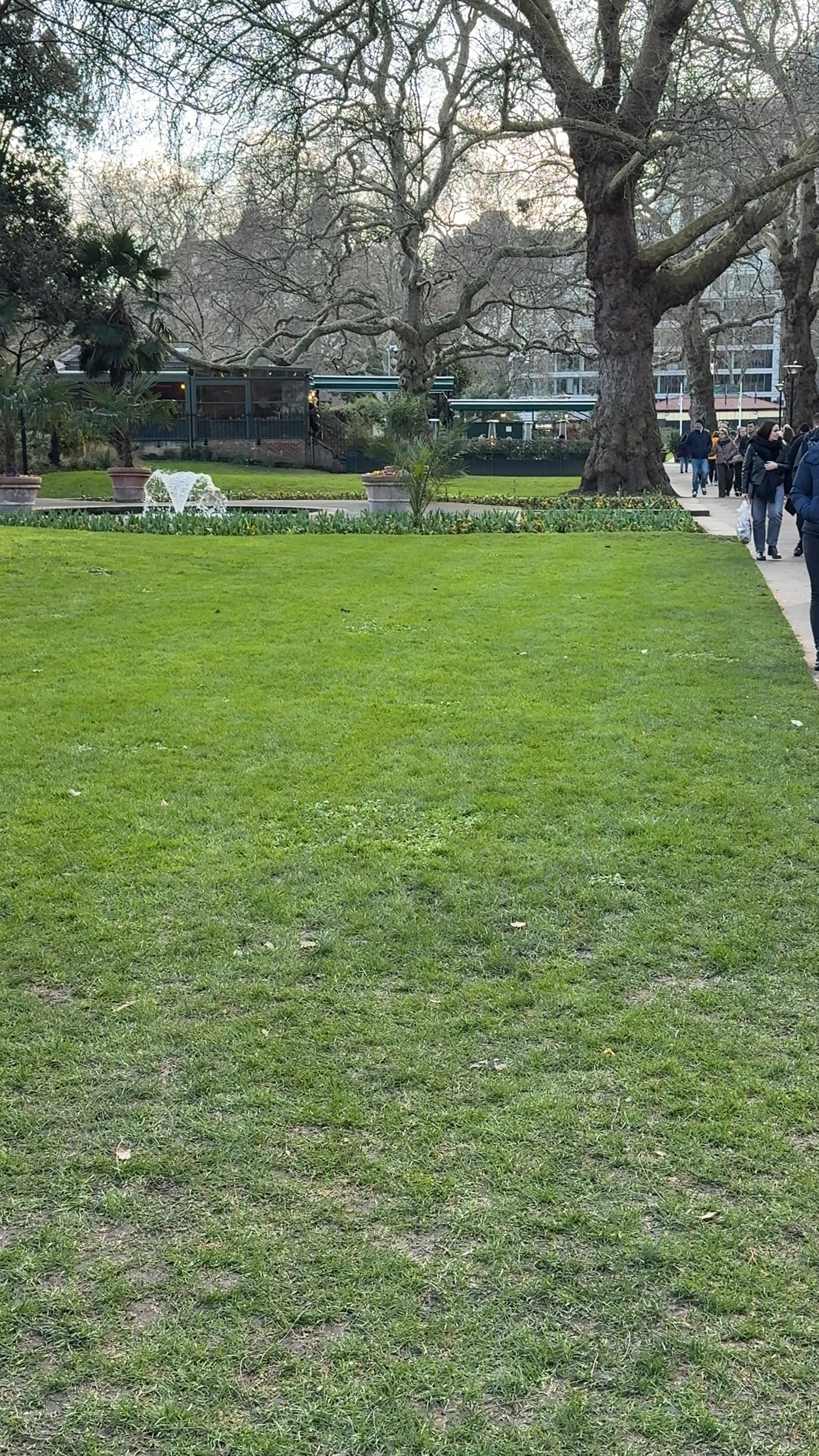 Victoria Embankment Gardens