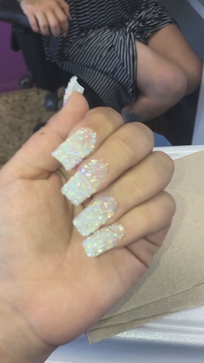 Le's Nails And Spa - Chris has done it yet again, my graduation party is coming up and I wanted something to make me shine, and he did just that. I'm in love - Nail Salons Near Me - Atascadero, California