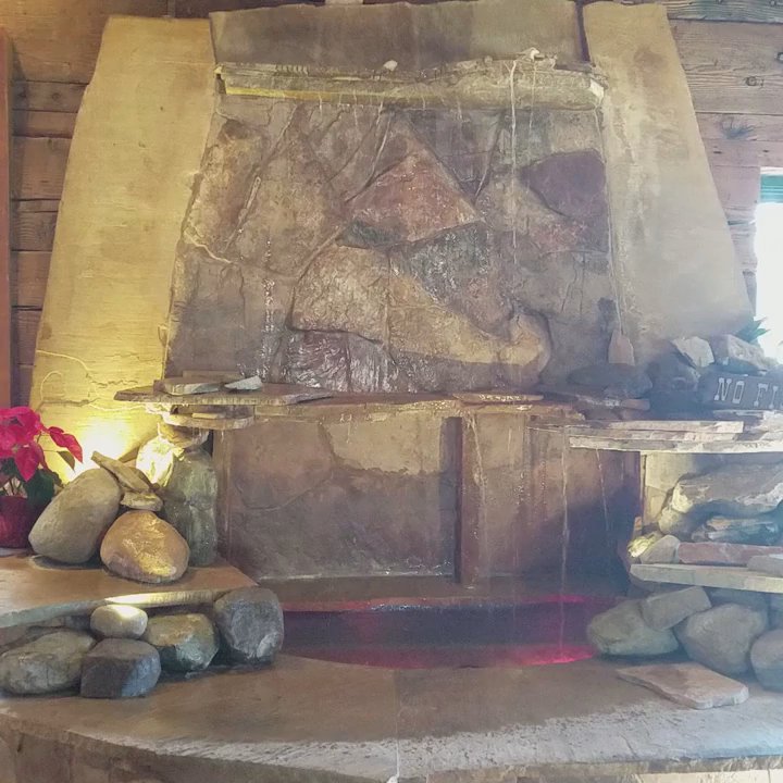 Timber's Roadhouse - Tranquil Christmas vibes - Barbeque Near Me - Goleta, California