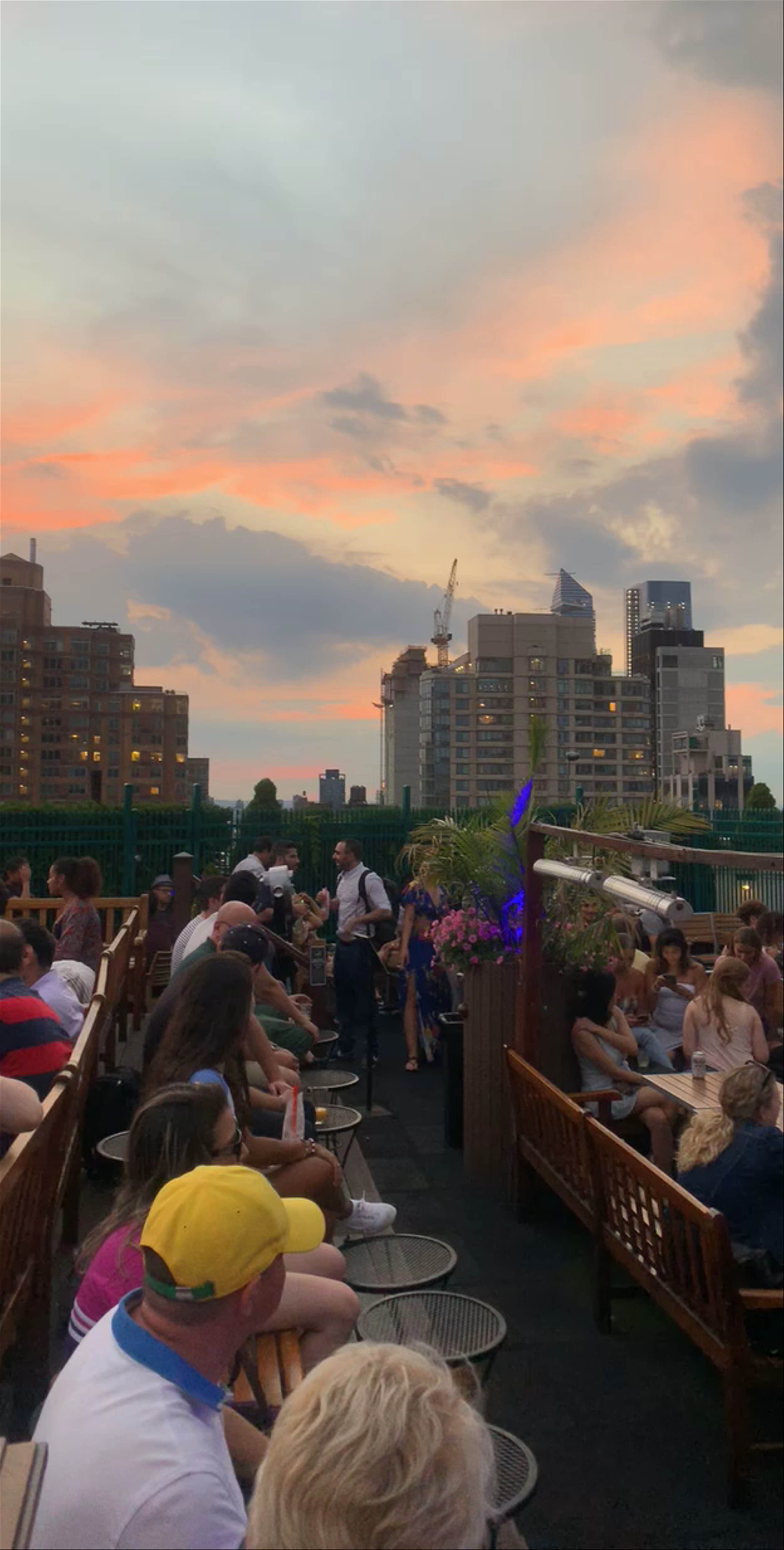 230 Fifth Rooftop Bar: Sunset Vibes in New York City