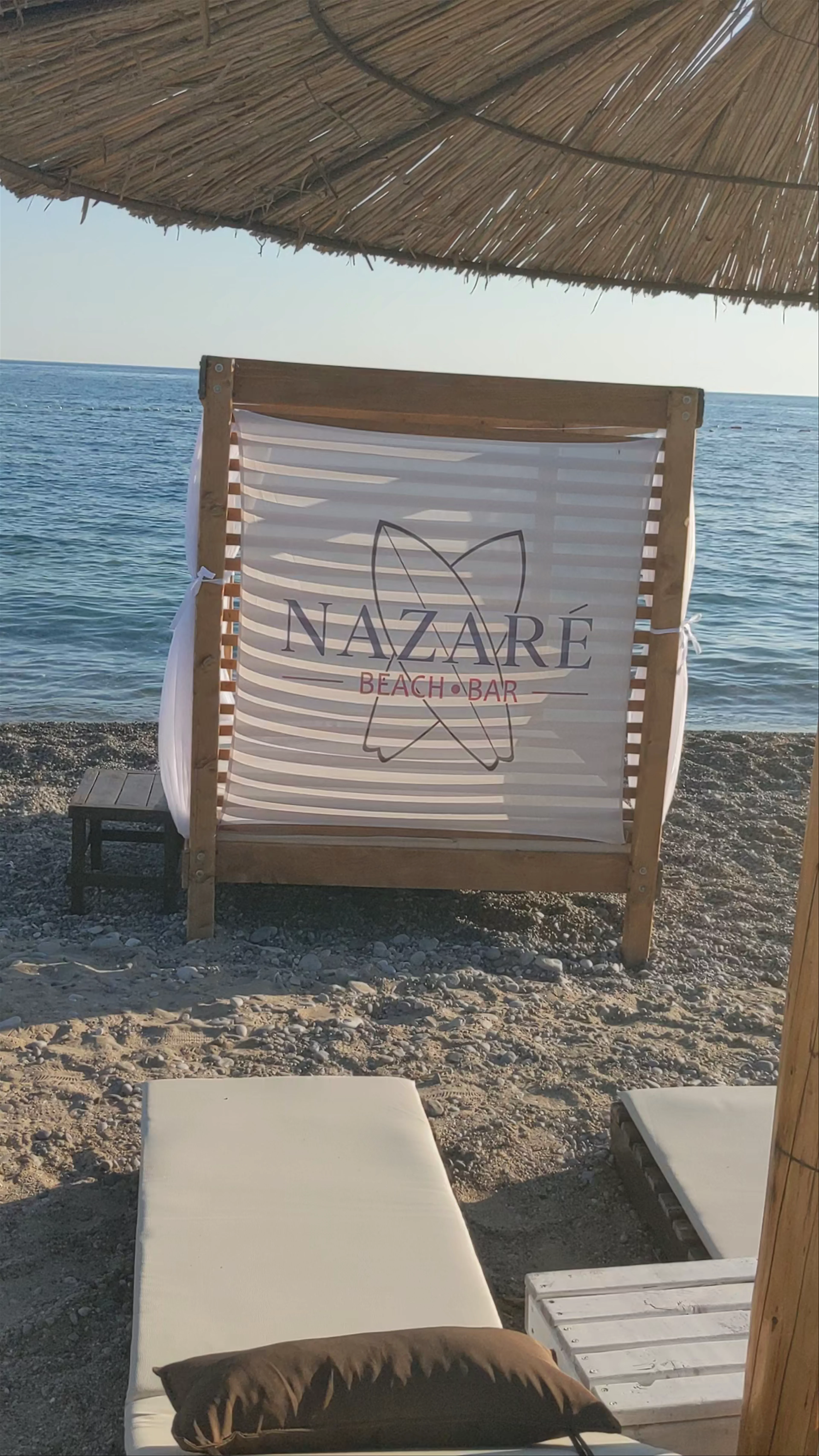 Nazaré Beach Bar