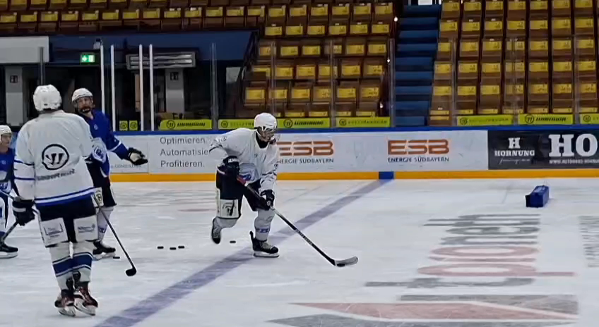Luca Steinle's Blue Line Mastery: Offensive Drills with SC Riessersee U20