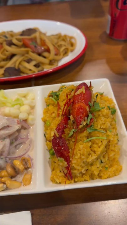 Tatys Chicken - La comida estuvo buena pero la atención fue genial! Airton fue nuestro mesero A1. Definitely volveria a ir. Y los precios son justos. - Peruvian Near Me - Manassas, Virginia