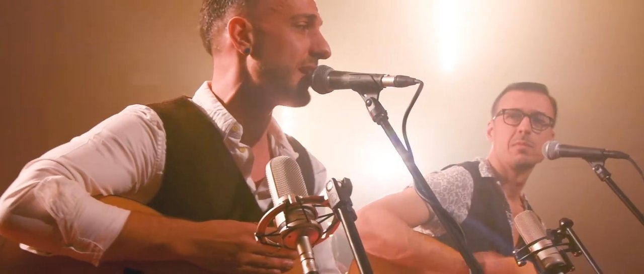 Aptitude Acoustic Duo - Castle on the Hill - video