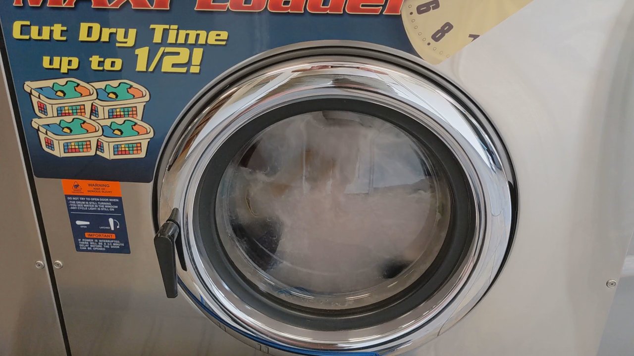 Soak-N-Suds Laundromat - large capacity front load (horizontal axis) machines - Laundromat Near Me - Ely, Nevada