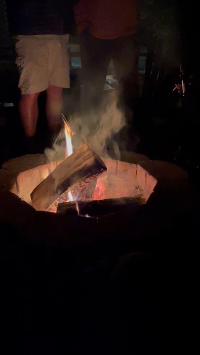 Mountain Ridge Motel & Cabins - Fire pit. With s'mores included - Hotels Near Me - Hatch, Utah