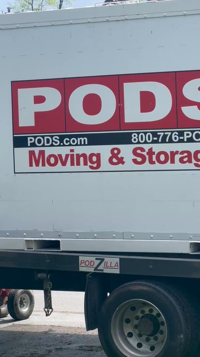 PODS Moving & Storage - The PODS pickup is after one month of storing our furniture. The driver arrives at 11:15 a.m. and completes the job before 11:30 a.m. - Movers Near Me - Middletown, Pennsylvania