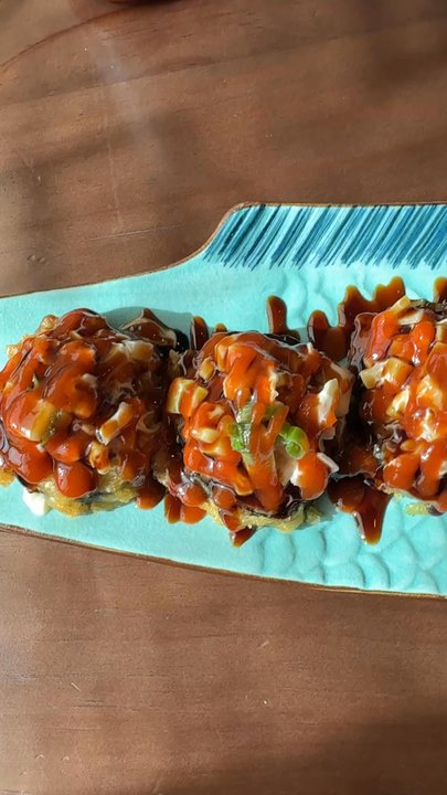 Bloomy Kitchen - Las Vegas roll with my sriracha added :) - Asian Fusion Near Me - Mesa, Arizona
