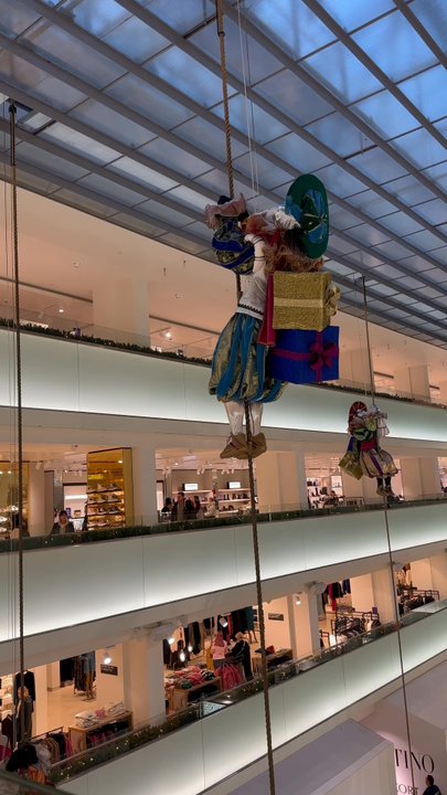 de Bijenkorf - Creepy or fun? - Department Stores Near Me - Amsterdam, New Hampshire