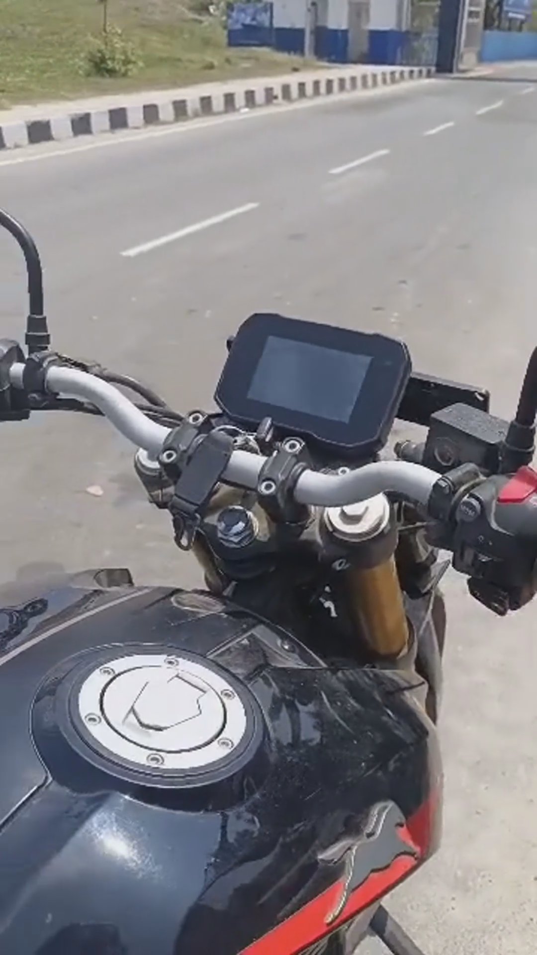 Walk-around video thumbnail