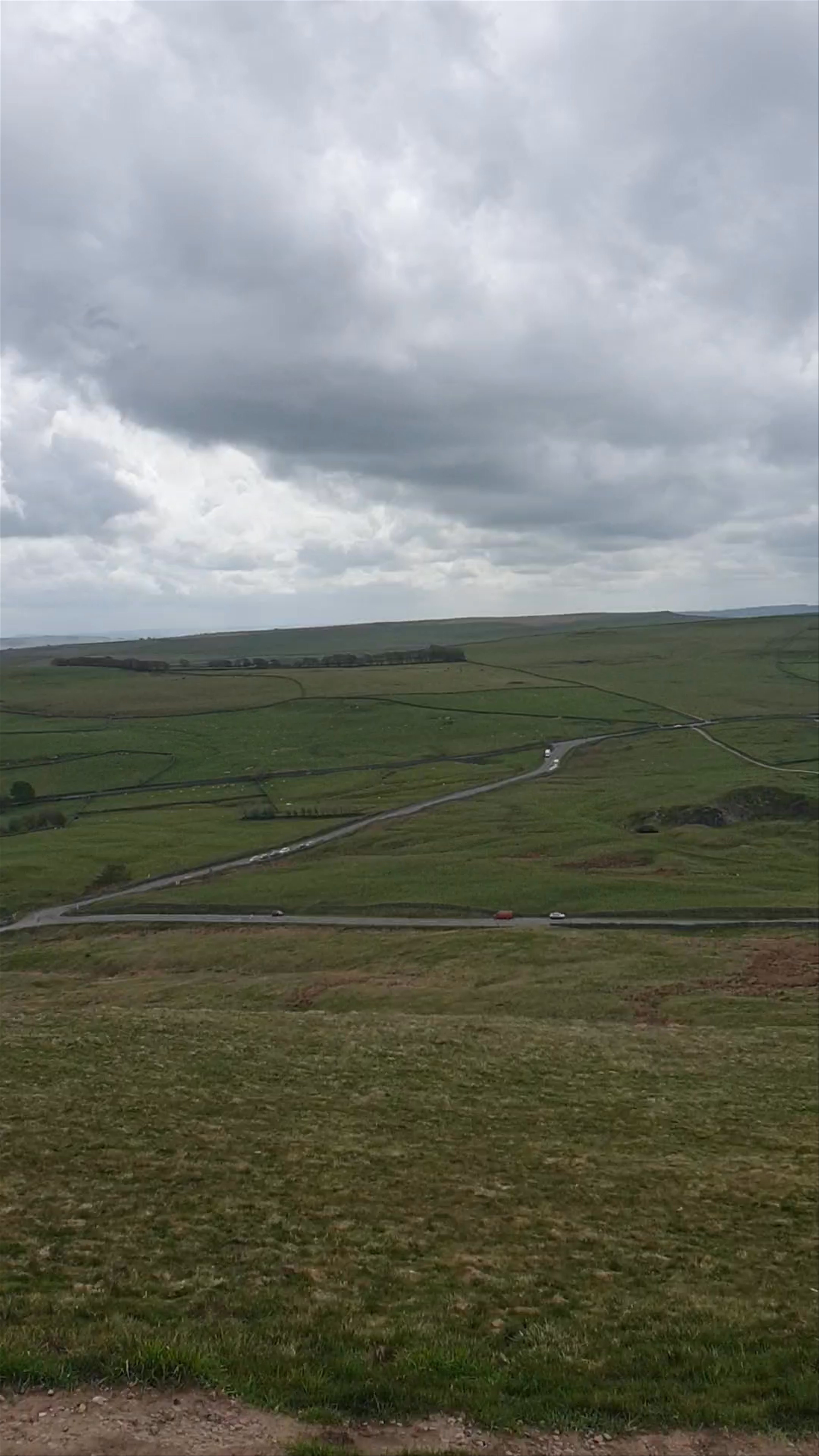 Mam Tor: Epic Hiking and Majestic Views in Hope Valley, UK