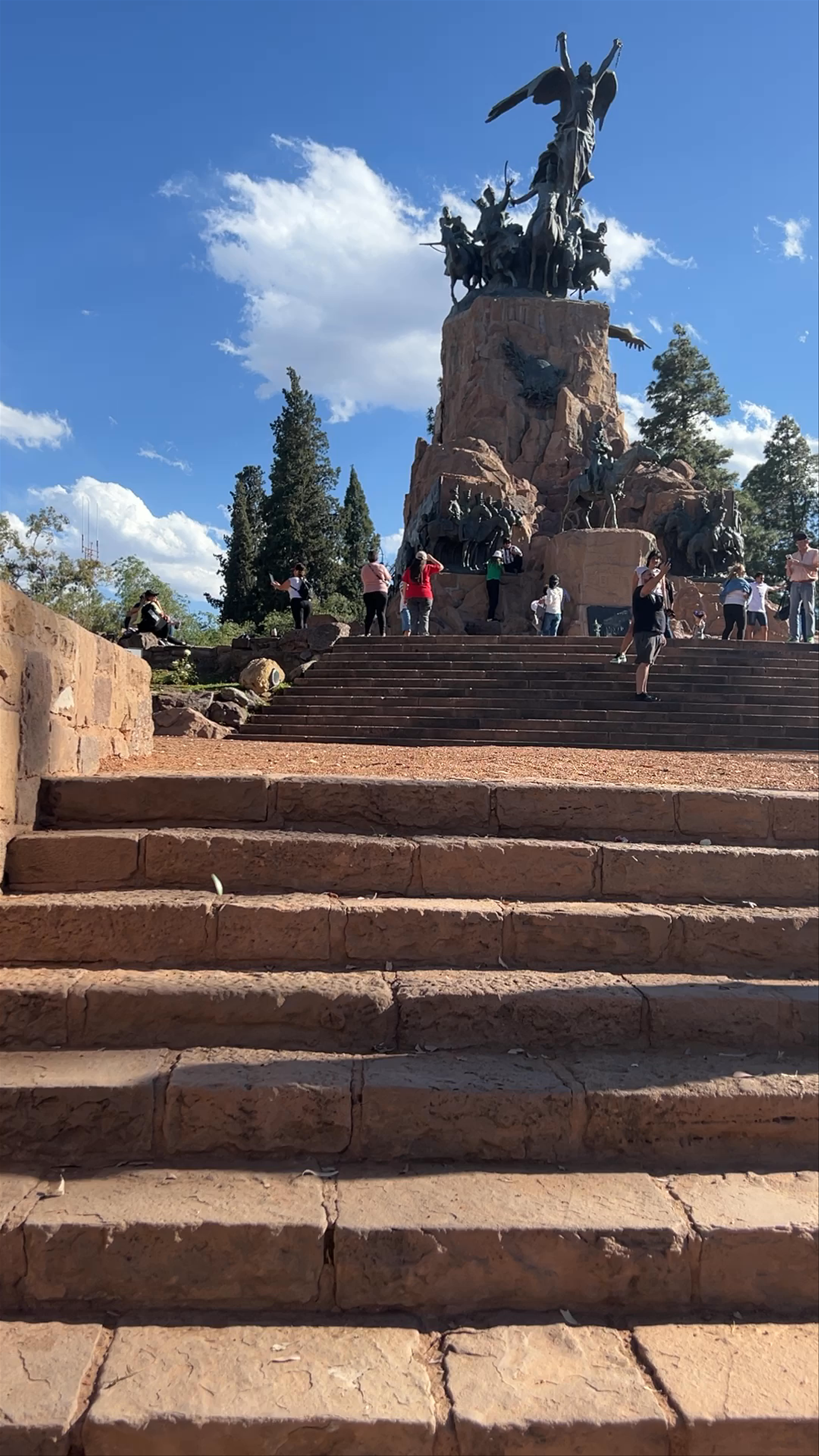 Cerro de la Gloria: Majestic Monument and Panoramic Views in Mendoza