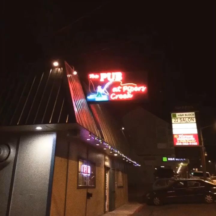 Pub at Piper's Creek - Love the sign - Pubs Near Me - Seattle, Washington