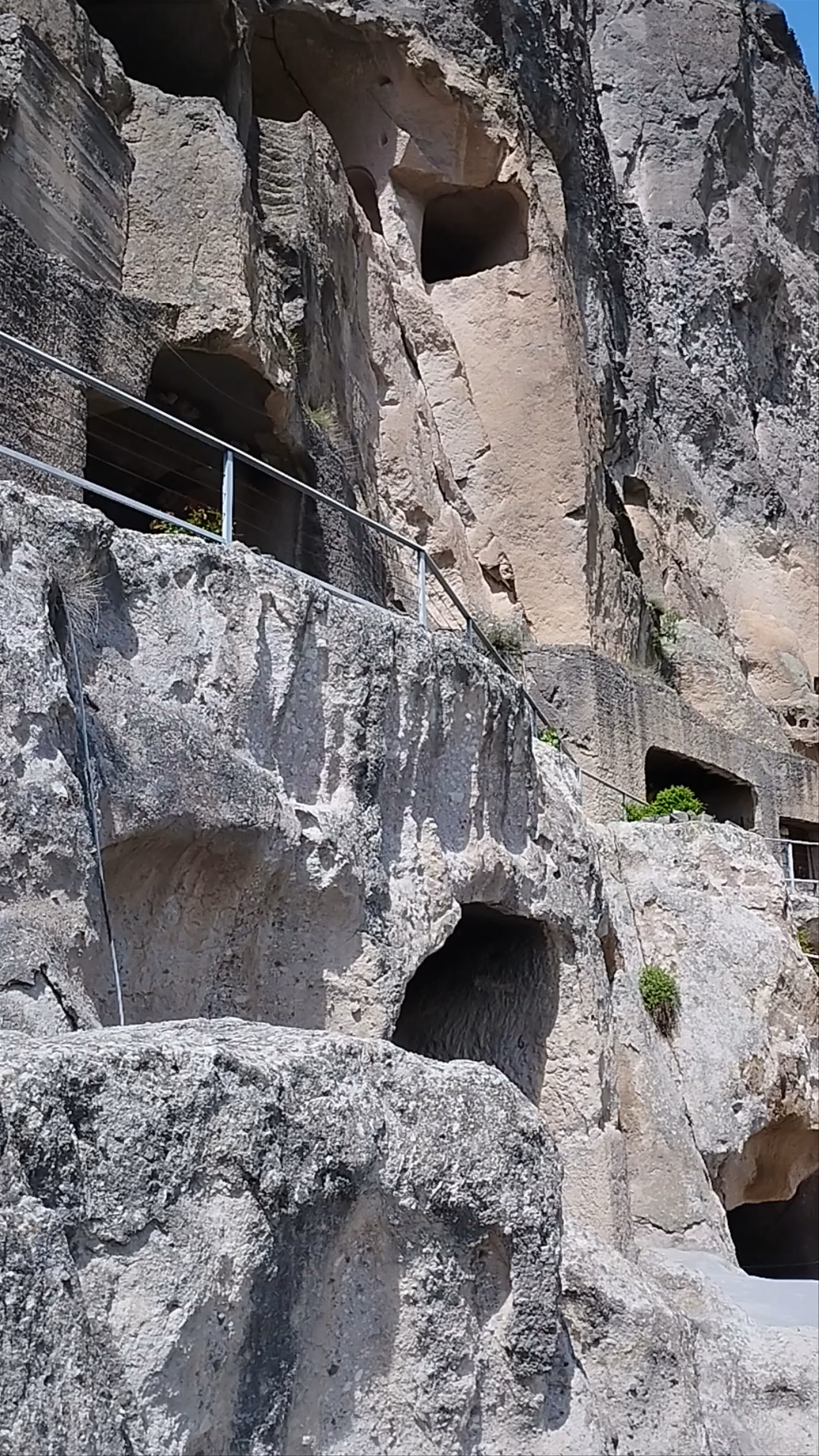 Vardzia