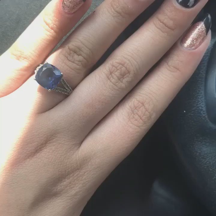 La Beaute Nails - $75 Gel Manicure  Black and White Marble on 2 Nails - Nail Salons Near Me - San Dimas, California