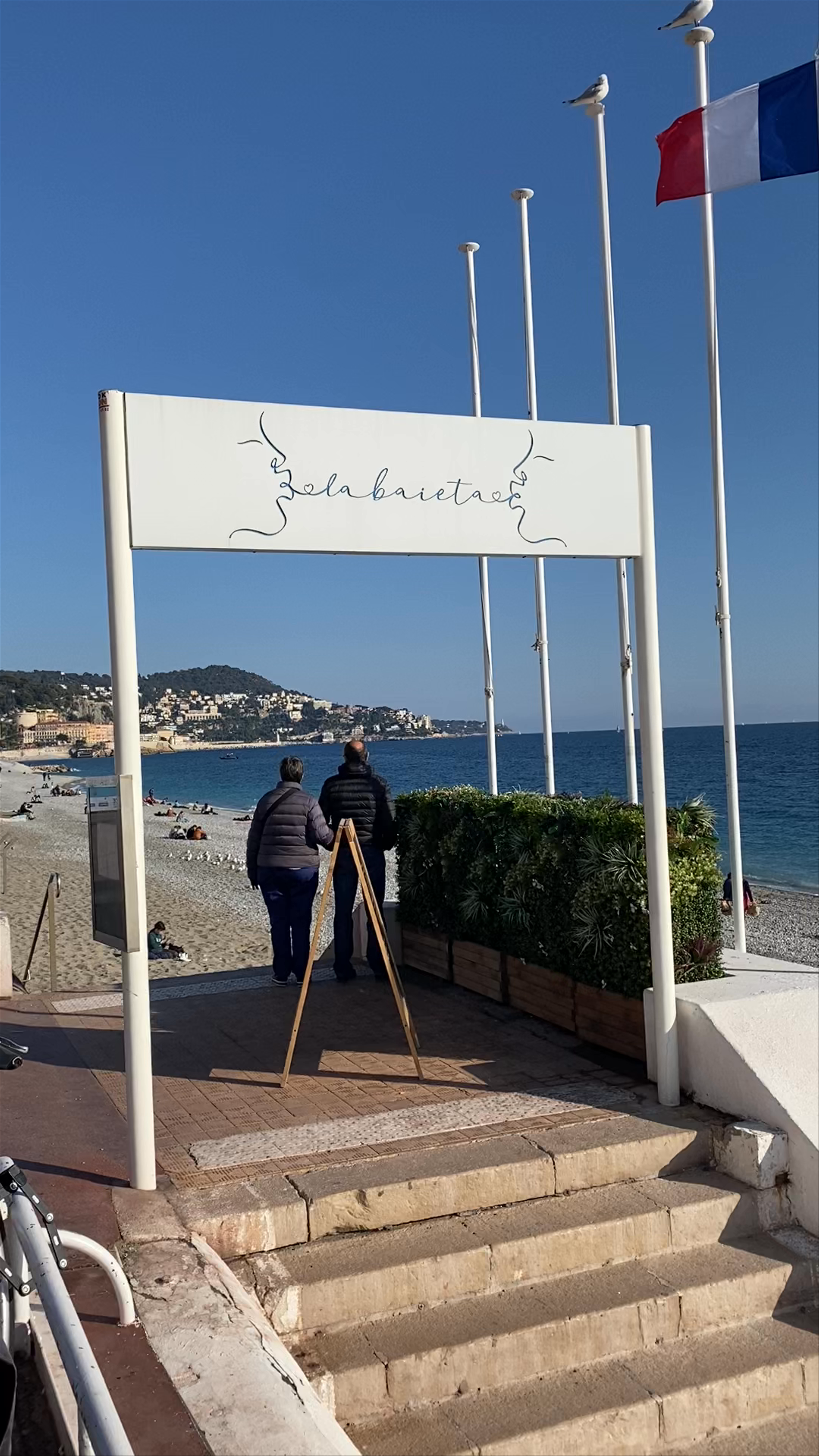 La Baeita on Promenade des Anglais, Nice — A Sunlit Beach Escape